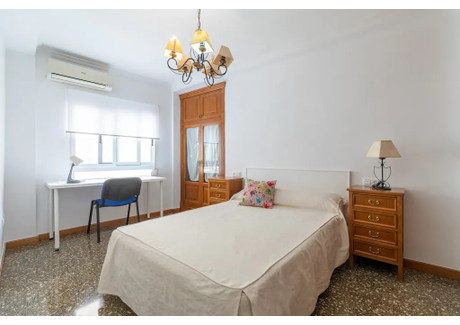 Mieszkanie do wynajęcia - Carrer de Cebrián Mezquita Valencia, Hiszpania, 100 m², 537 USD (2166 PLN), NET-97590499