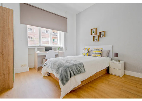 Mieszkanie do wynajęcia - Calle de Diego de León Madrid, Hiszpania, 200 m², 833 USD (3409 PLN), NET-97778440