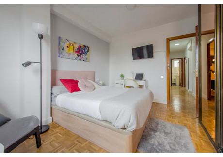 Mieszkanie do wynajęcia - Calle de la Estrella Polar Madrid, Hiszpania, 180 m², 793 USD (3196 PLN), NET-97805993