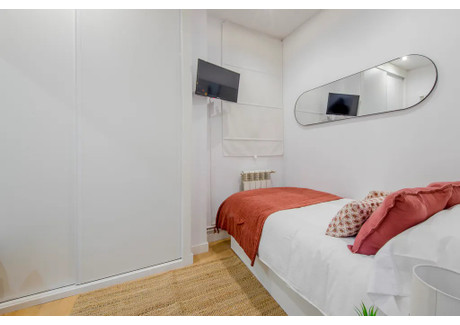 Mieszkanie do wynajęcia - Calle de Bretón de los Herreros Madrid, Hiszpania, 100 m², 568 USD (2291 PLN), NET-97806078