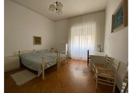 Mieszkanie do wynajęcia - Via Fratelli Ruspoli Rome, Włochy, 200 m², 671 USD (2578 PLN), NET-97841614