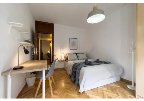 Mieszkanie do wynajęcia - Carrer de Provença Barcelona, Hiszpania, 90 m², 923 USD (3619 PLN), NET-97860992