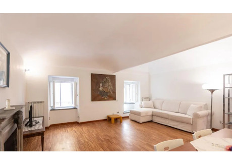 Mieszkanie do wynajęcia - Via dei Coronari Rome, Włochy, 65 m², 4393 USD (16 868 PLN), NET-97944230