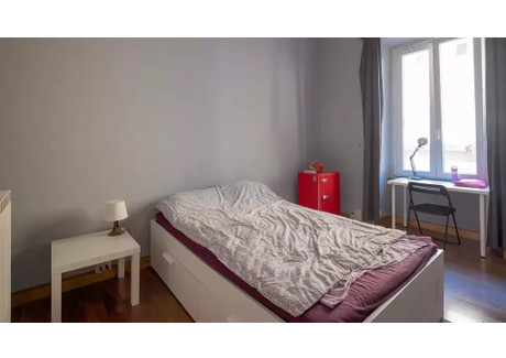 Mieszkanie do wynajęcia - Via Garigliano Rome, Włochy, 170 m², 582 USD (2380 PLN), NET-98098123