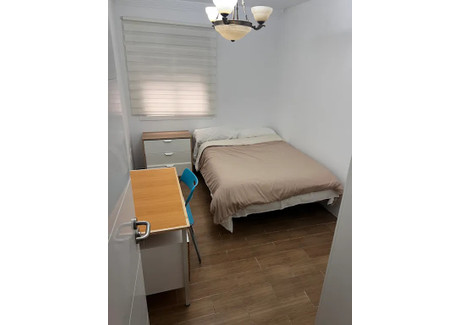 Mieszkanie do wynajęcia - Calle Bachiller Sansón Carrasco Málaga, Hiszpania, 130 m², 471 USD (1970 PLN), NET-98098227