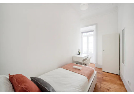 Mieszkanie do wynajęcia - Rua Chaby Pinheiro Lisbon, Portugalia, 200 m², 780 USD (3198 PLN), NET-98098293