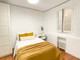 Mieszkanie do wynajęcia - Calle de Goya Madrid, Hiszpania, 150 m², 935 USD (3767 PLN), NET-98165615