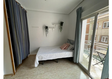 Mieszkanie do wynajęcia - Calle de Antonio López Madrid, Hiszpania, 110 m², 496 USD (1905 PLN), NET-98189585