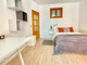 Mieszkanie do wynajęcia - Calle de la Villa Madrid, Hiszpania, 122 m², 992 USD (3997 PLN), NET-98189787