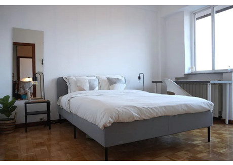 Mieszkanie do wynajęcia - Calle de la Virgen de Aránzazu Madrid, Hiszpania, 90 m², 765 USD (3084 PLN), NET-98214611