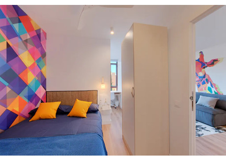 Mieszkanie do wynajęcia - Carrer de Rocafort Barcelona, Hiszpania, 90 m², 948 USD (3819 PLN), NET-98297530