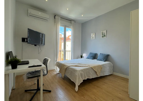 Mieszkanie do wynajęcia - Calle de Manuel Aleixandre Madrid, Hiszpania, 75 m², 697 USD (2807 PLN), NET-98367256
