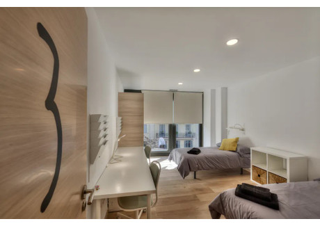 Mieszkanie do wynajęcia - Travessera de Gràcia Barcelona, Hiszpania, 102 m², 654 USD (2635 PLN), NET-98481985