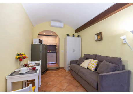 Mieszkanie do wynajęcia - Via Nizza Turin, Włochy, 25 m², 838 USD (3503 PLN), NET-98557558