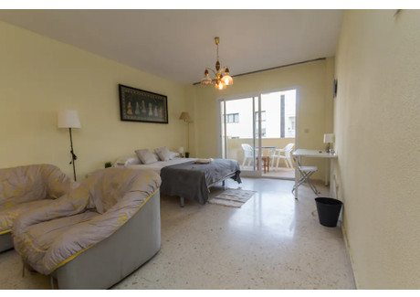 Mieszkanie do wynajęcia - Alameda de Capuchinos Málaga, Hiszpania, 120 m², 625 USD (2557 PLN), NET-98611698