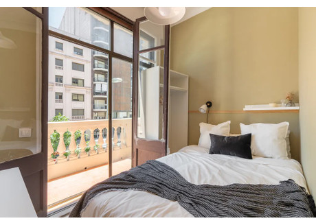 Mieszkanie do wynajęcia - Carrer d'Aragó Barcelona, Hiszpania, 80 m², 703 USD (2700 PLN), NET-98668353