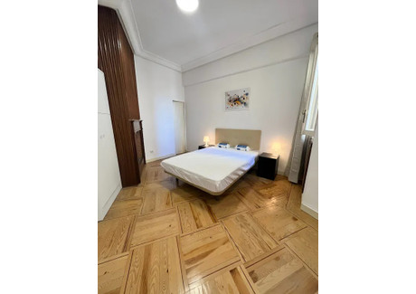 Mieszkanie do wynajęcia - Avenida de Filipinas Madrid, Hiszpania, 250 m², 752 USD (3032 PLN), NET-98821602