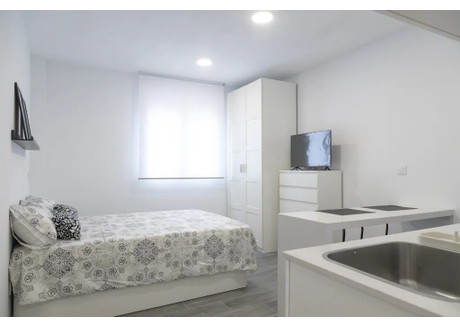 Mieszkanie do wynajęcia - Calle Antoñita Jiménez Madrid, Hiszpania, 23 m², 983 USD (3774 PLN), NET-99022820