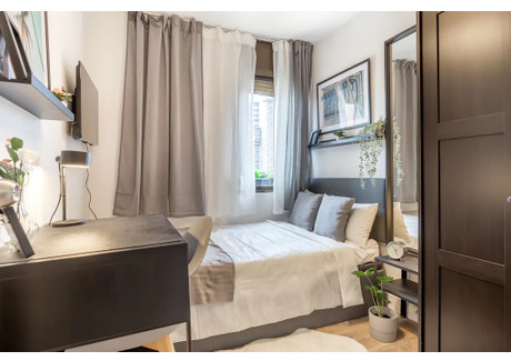 Mieszkanie do wynajęcia - Carrer d'Alfons el Magnànim Barcelona, Hiszpania, 150 m², 557 USD (2155 PLN), NET-99216777