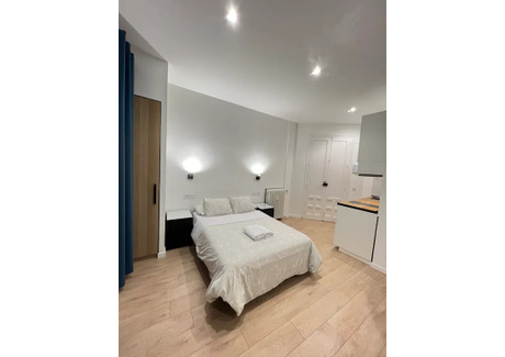 Mieszkanie do wynajęcia - Calle de Alberto Aguilera Madrid, Hiszpania, 34 m², 1733 USD (6965 PLN), NET-99280485