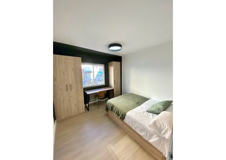 Mieszkanie do wynajęcia - Calle de la Oca Madrid, Hiszpania, 250 m², 716 USD (2772 PLN), NET-99316383