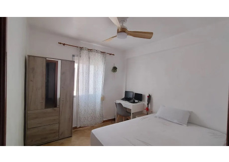 Mieszkanie do wynajęcia - Carrer del Poeta Mas i Ros Valencia, Hiszpania, 75 m², 441 USD (1694 PLN), NET-99347680