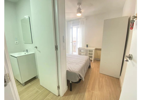 Dom do wynajęcia - Calle Francisco Ordóñez Madrid, Hiszpania, 100 m², 576 USD (2354 PLN), NET-99369748