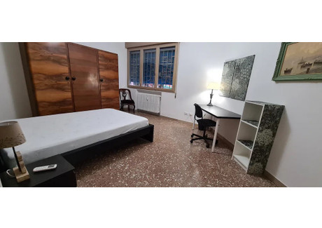 Mieszkanie do wynajęcia - Via Francesco Cavazza Bologna, Włochy, 100 m², 744 USD (3045 PLN), NET-99496240