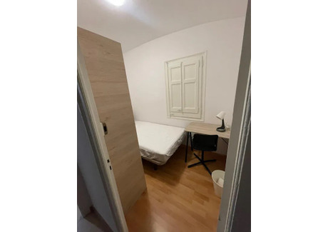 Mieszkanie do wynajęcia - Carrer de Santa Amèlia Barcelona, Hiszpania, 150 m², 503 USD (1925 PLN), NET-99752977