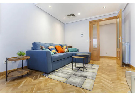 Mieszkanie do wynajęcia - Calle de Mozart Madrid, Hiszpania, 86 m², 2028 USD (8415 PLN), NET-99775181