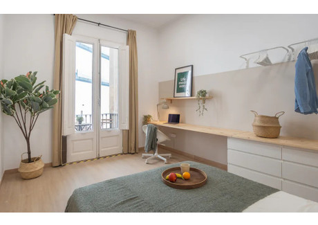 Mieszkanie do wynajęcia - Carrer de Pelai Barcelona, Hiszpania, 160 m², 1094 USD (4474 PLN), NET-99775271