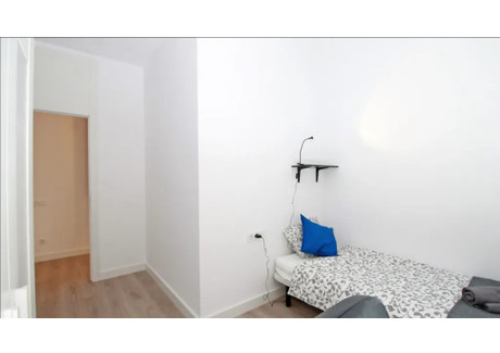 Mieszkanie do wynajęcia - Carrer del Pas de l'Ensenyança Barcelona, Hiszpania, 200 m², 737 USD (3015 PLN), NET-99772878