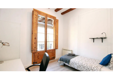 Mieszkanie do wynajęcia - Carrer del Pas de l'Ensenyança Barcelona, Hiszpania, 200 m², 784 USD (3206 PLN), NET-99772882