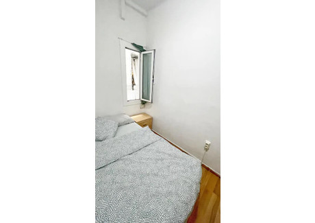 Mieszkanie do wynajęcia - Avinguda Meridiana Barcelona, Hiszpania, 100 m², 700 USD (2806 PLN), NET-99874722