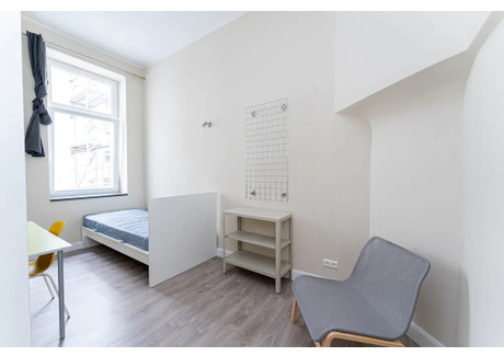 Mieszkanie do wynajęcia - Leibnizstraße Berlin, Niemcy, 104 m², 779 USD (3195 PLN), NET-99874896