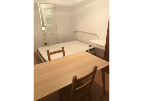 Mieszkanie do wynajęcia - Carrer d'Àvila Barcelona, Hiszpania, 95 m², 650 USD (2548 PLN), NET-99942562