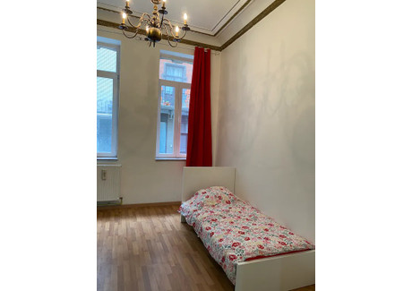 Mieszkanie do wynajęcia - Rue Saint-Christophe Brussels, Belgia, 75 m², 572 USD (2345 PLN), NET-90210262