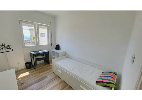 Mieszkanie do wynajęcia - Rua das Arroteias Gondomar, Portugalia, 120 m², 396 USD (1619 PLN), NET-92742212