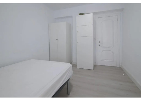 Mieszkanie do wynajęcia - Carrer Porta Coeli Valencia, Hiszpania, 110 m², 417 USD (1704 PLN), NET-92839836