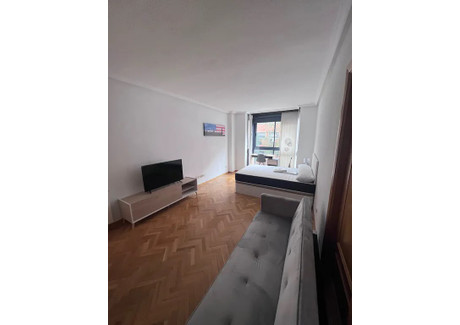 Mieszkanie do wynajęcia - Calle Ladera de los Almendros Madrid, Hiszpania, 100 m², 757 USD (2928 PLN), NET-92868532