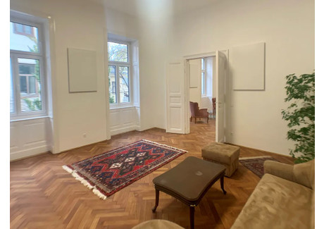 Mieszkanie do wynajęcia - Gußhausstraße Vienna, Austria, 90 m², 1851 USD (7571 PLN), NET-92987660