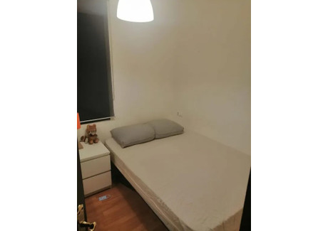 Mieszkanie do wynajęcia - Carrer de Martínez de la Rosa Barcelona, Hiszpania, 66 m², 442 USD (1811 PLN), NET-93093865