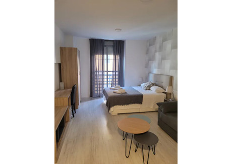 Mieszkanie do wynajęcia - Calle Dos Aceras Málaga, Hiszpania, 25 m², 1465 USD (6005 PLN), NET-93151218