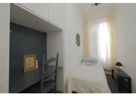 Mieszkanie do wynajęcia - Via Catania Rome, Włochy, 80 m², 499 USD (1916 PLN), NET-93614124