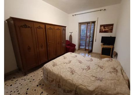 Mieszkanie do wynajęcia - Via Laterina Rome, Włochy, 136 m², 580 USD (2267 PLN), NET-94288608