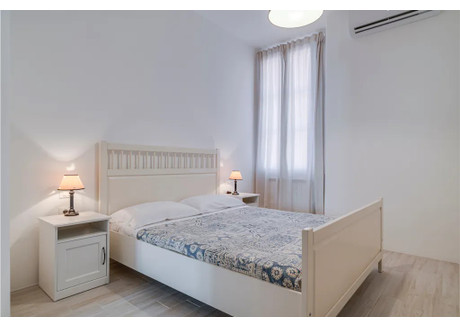 Mieszkanie do wynajęcia - Via Benedetto Marcello Milan, Włochy, 60 m², 1555 USD (6127 PLN), NET-95064777