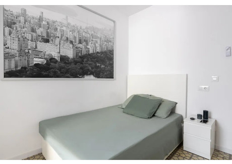 Mieszkanie do wynajęcia - Carrer de Còrsega Barcelona, Hiszpania, 69 m², 946 USD (3729 PLN), NET-95746515