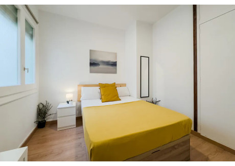 Mieszkanie do wynajęcia - Carrer del Rosselló Barcelona, Hiszpania, 110 m², 670 USD (2641 PLN), NET-95864935