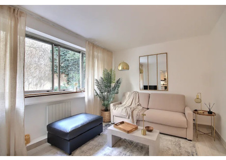 Mieszkanie do wynajęcia - Rue Saint-Lazare Paris, Francja, 29 m², 1879 USD (7365 PLN), NET-95865075