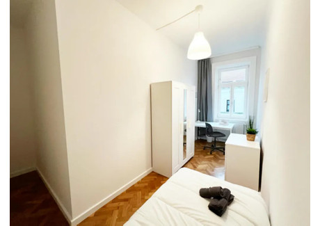 Mieszkanie do wynajęcia - Neustiftgasse Vienna, Austria, 60 m², 648 USD (2488 PLN), NET-95993665